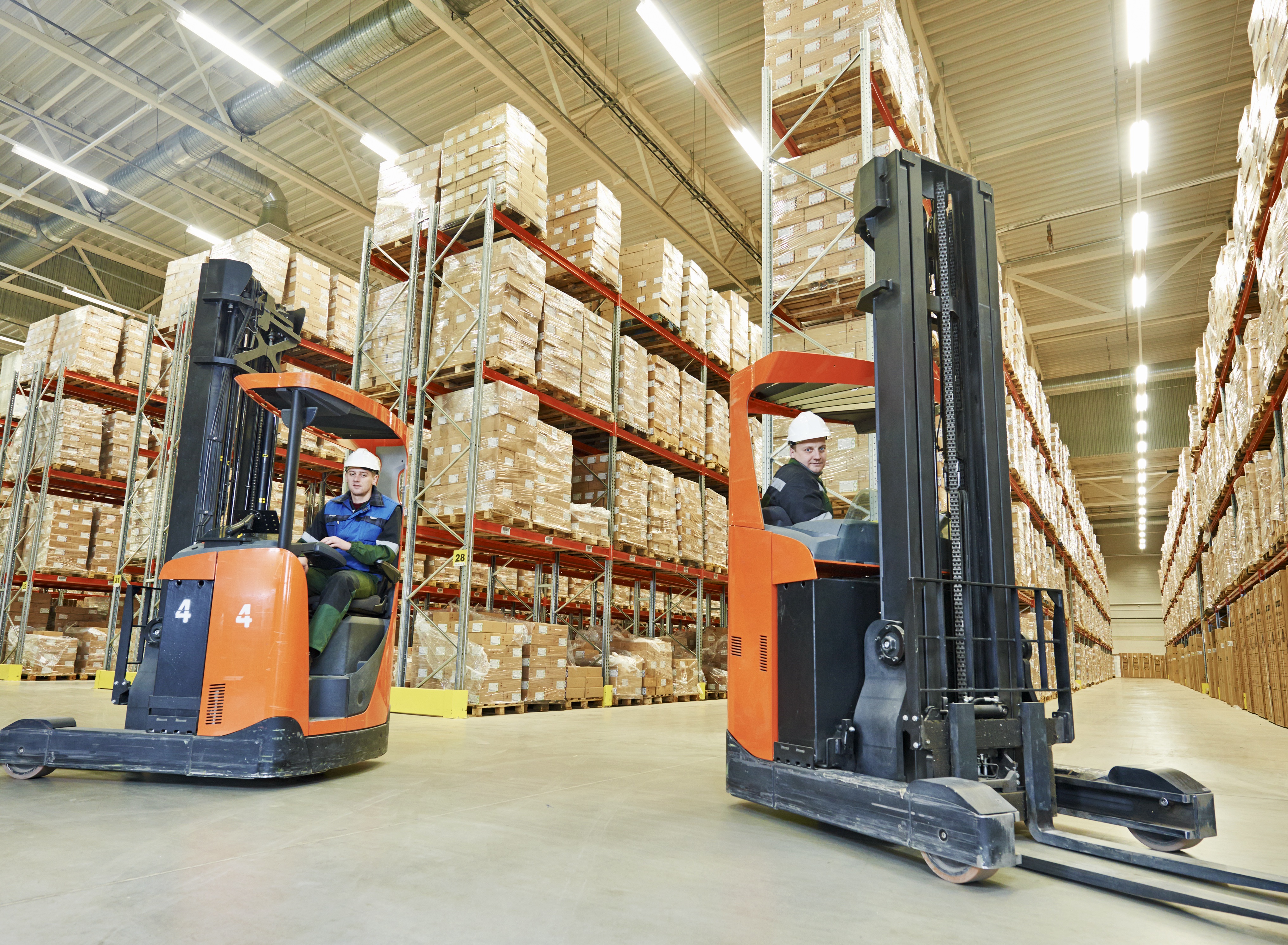 Condução de equipamento de carga e descarga